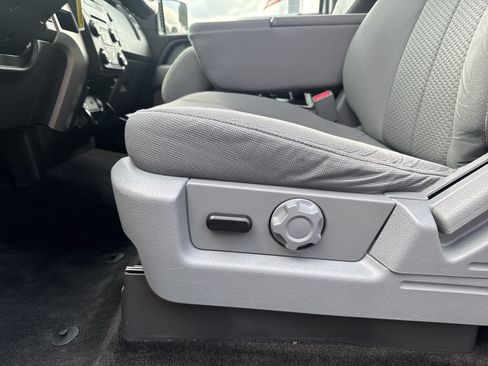 Used 2014 Ford F150 XLT w/ Equipment Group 301A Mid image 15