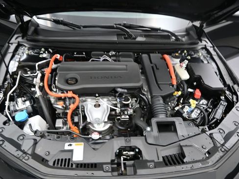 Used 2024 Honda Accord Sport image 11