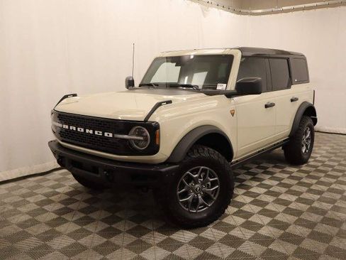 Certified 2025 Ford Bronco Badlands AWD/4WD image 20