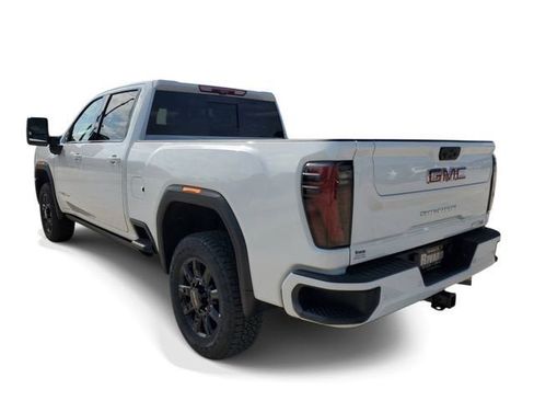 New 2026 GMC Sierra 2500 AT4 w/ AT4 Premium Plus Package AWD/4WD image 4