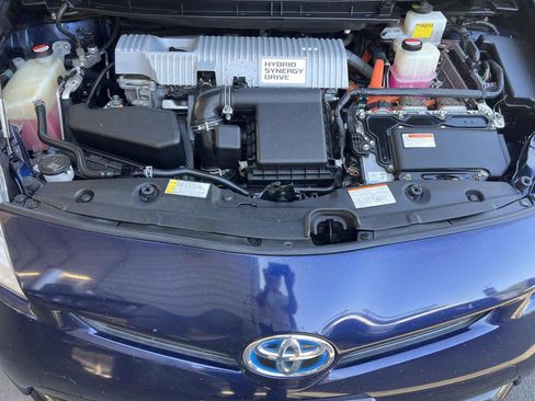 Used 2015 Toyota Prius Two FWD image 18