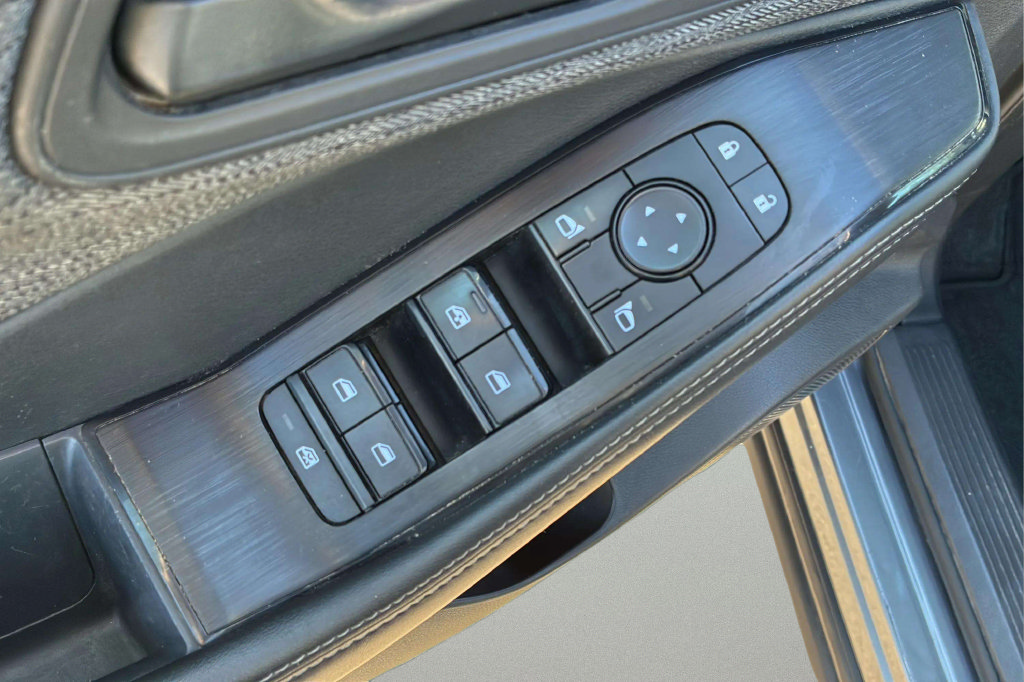 Used 2021 Nissan Rogue S FWD image 29
