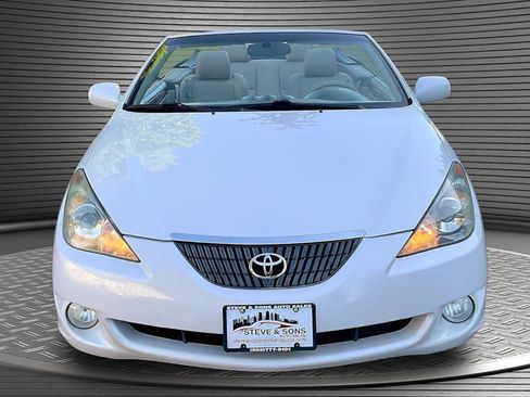 Used 2005 Toyota Solara SLE FWD image 2