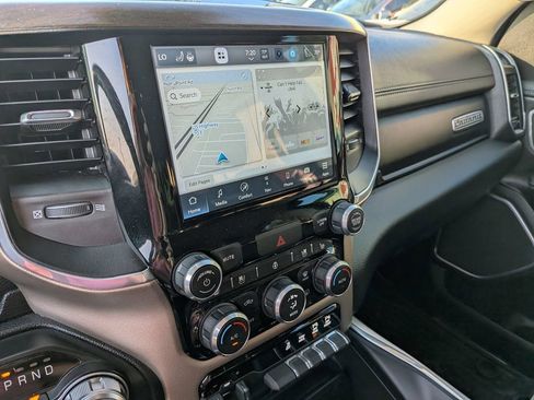 Used 2022 RAM 1500 Laramie AWD/4WD image 16
