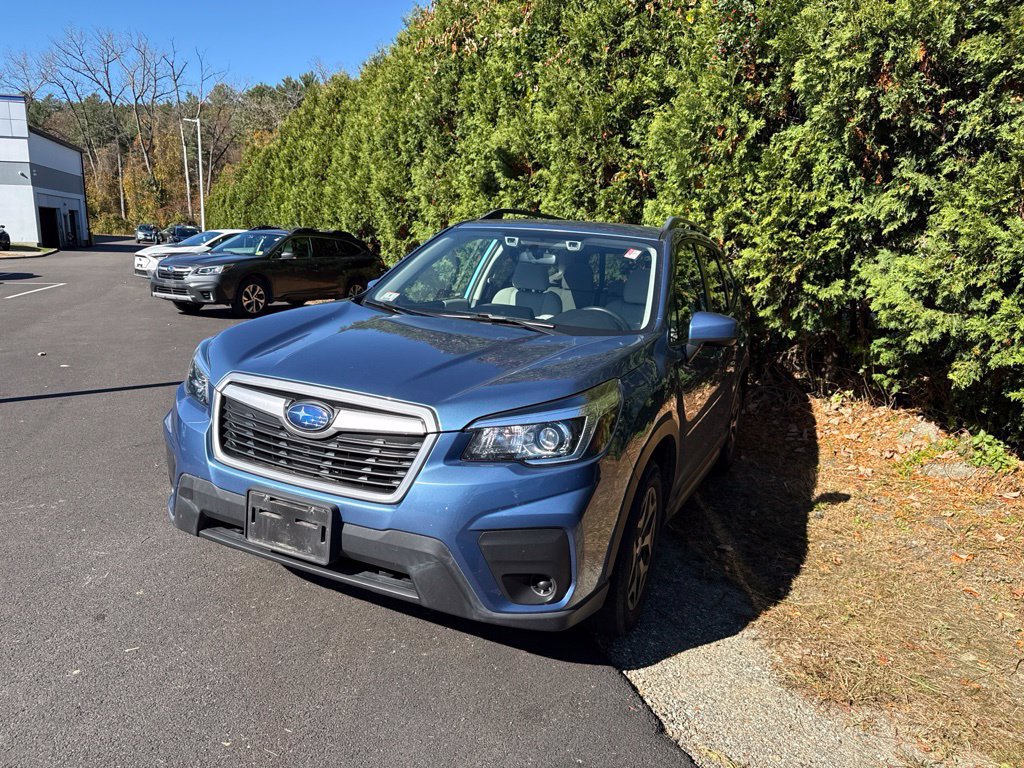 Used 2019 Subaru Forester Premium w/ All-Weather Package AWD/4WD image 3