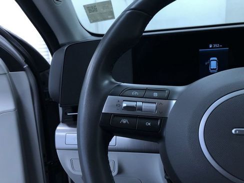 Used 2025 Hyundai Kona SEL image 25