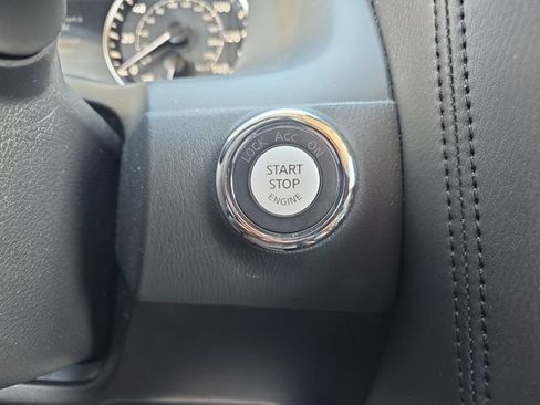 Used 2024 Nissan Armada SL w/ Captain's Chairs Package RWD image 30