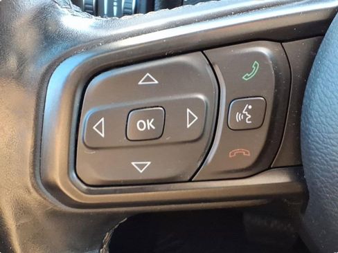 Used 2021 Jeep Gladiator Willys image 19