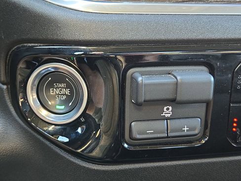 Used 2026 Chevrolet Silverado 1500 RST image 31