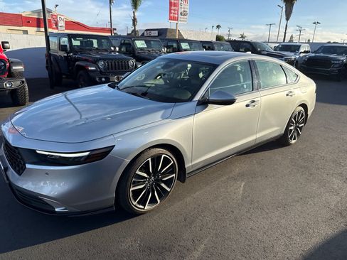 Used 2024 Honda Accord Touring image 17