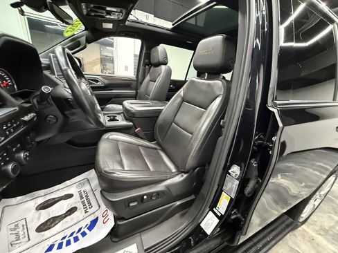 Used 2021 Chevrolet Tahoe High Country w/ Premium Package image 11