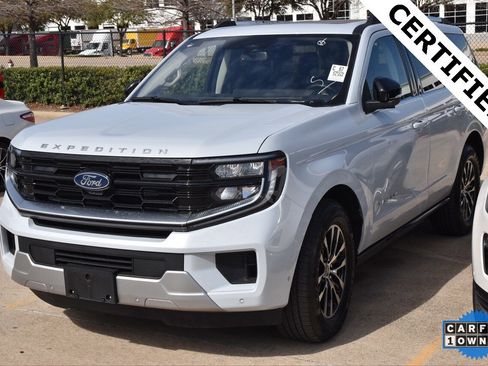 Certified 2025 Ford Expedition Platinum image 2