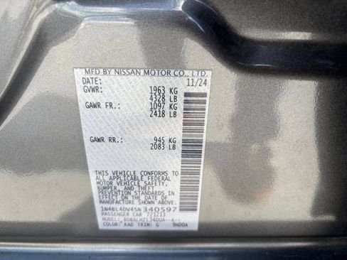 Used 2025 Nissan Altima 2.5 SV FWD image 29