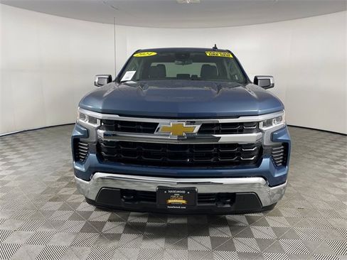 Used 2024 Chevrolet Silverado 1500 LT image 23