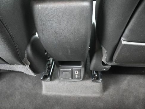 Used 2022 Buick Encore GX Essence image 27