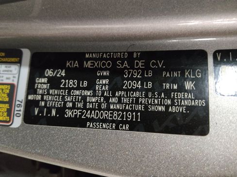 Used 2024 Kia Forte LXS w/ LXS Technology Package FWD image 33