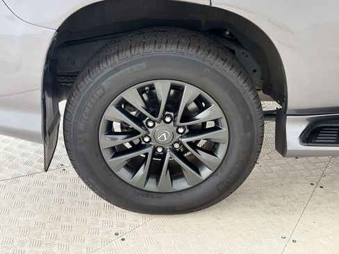 Used 2023 Lexus GX 460 Premium w/ Premium Package AWD/4WD image 11