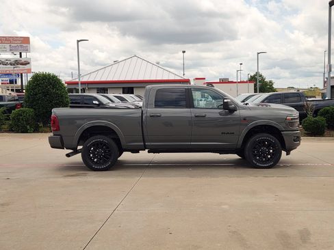 New 2026 RAM 2500 Limited AWD/4WD image 4
