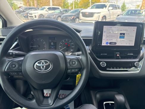 Used 2024 Toyota Corolla LE image 6