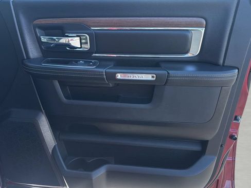 Used 2017 RAM 1500 Laramie AWD/4WD image 7