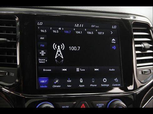 Used 2021 Jeep Grand Cherokee Limited AWD/4WD image 9