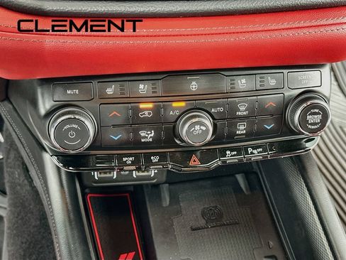 Used 2021 Dodge Durango R/T w/ Blacktop Package AWD/4WD image 22