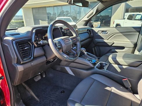 Used 2024 GMC Canyon Elevation w/ Elevation Premium Package image 10