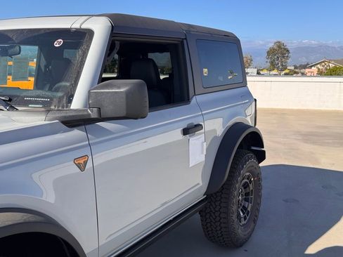 New 2026 Ford Bronco Badlands image 9