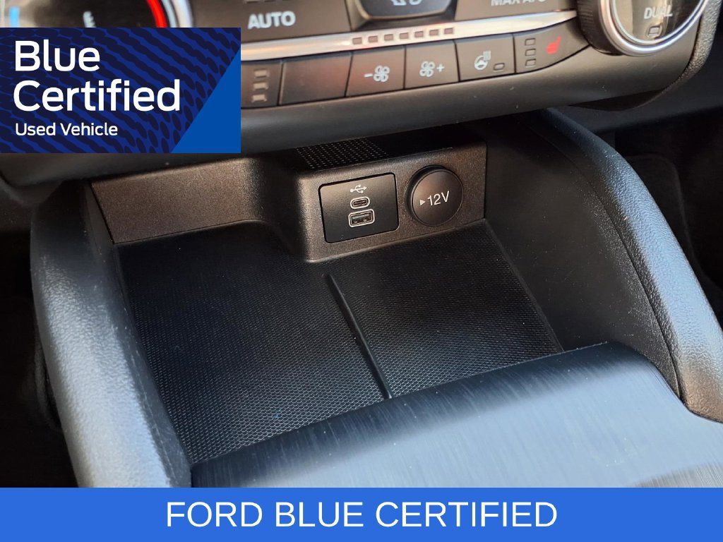Certified 2025 Ford Escape ST-Line Select AWD/4WD image 13