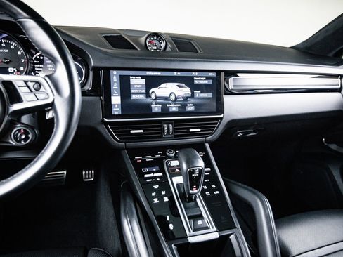 Certified 2021 Porsche Cayenne GTS AWD/4WD image 19