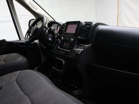 Used 2022 RAM ProMaster 2500 w/ Convenience Group image 10