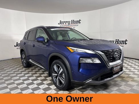 Used 2023 Nissan Rogue SL w/ SL Premium Package image 4