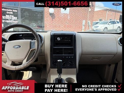 Used 2006 Ford Explorer XLT AWD/4WD image 11