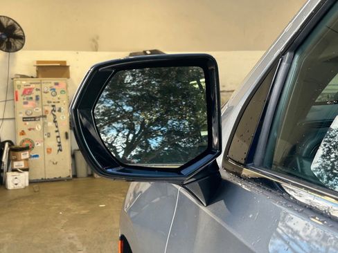 Used 2023 Chevrolet Suburban LT image 15