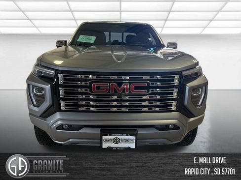 Used 2023 GMC Canyon Denali AWD/4WD image 9