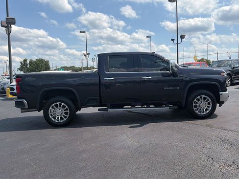 Used 2024 Chevrolet Silverado 2500 LTZ w/ LTZ Convenience Package AWD/4WD image 6