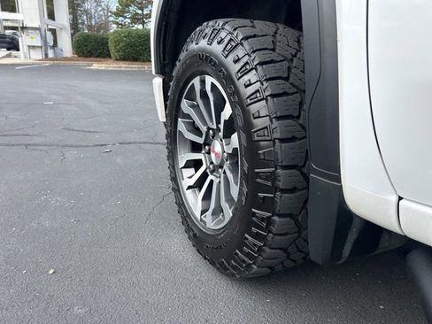 Used 2020 GMC Sierra 1500 AT4 w/ AT4 Premium Package image 10