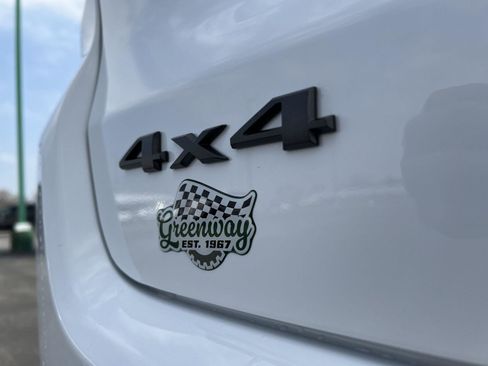 New 2026 Jeep Compass Latitude image 7