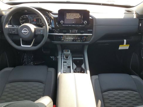 New 2025 Nissan Pathfinder SV w/ Black Appearance Package image 6