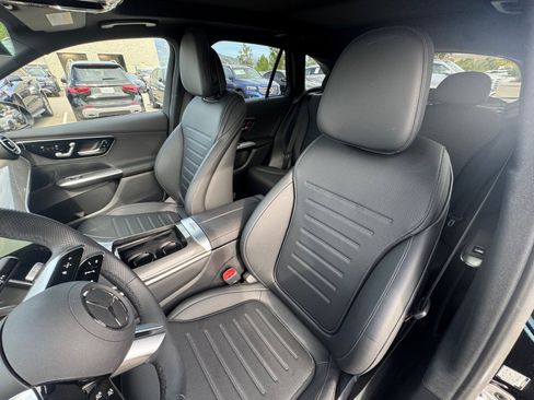 Used 2026 Mercedes-Benz GLC 300 4MATIC image 11