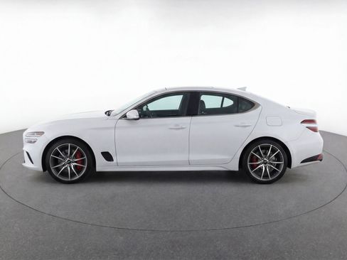 Used 2025 Genesis G70 2.5T image 5
