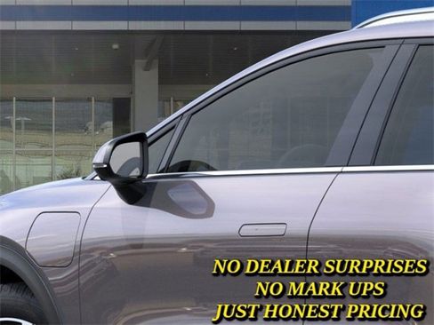 New 2026 Chevrolet Equinox EV LT image 12