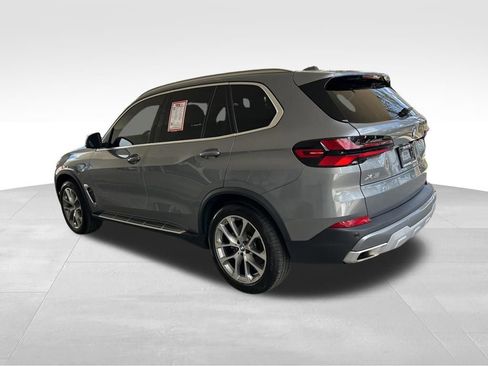 Used 2026 BMW X5 sDrive40i image 4