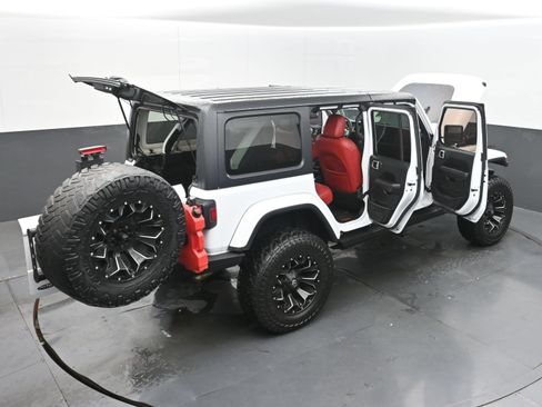 Used 2018 Jeep Wrangler Unlimited Sahara w/ Dual Top Group AWD/4WD image 46