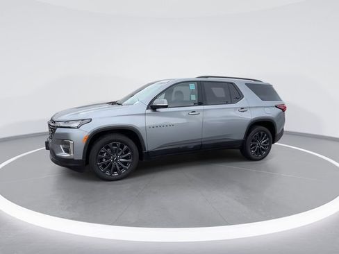 Used 2023 Chevrolet Traverse RS image 4