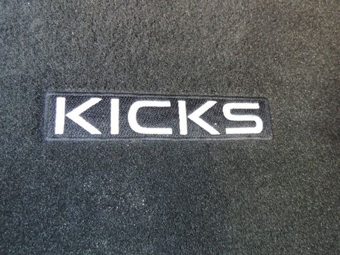 New 2025 Nissan Kicks SR image 13