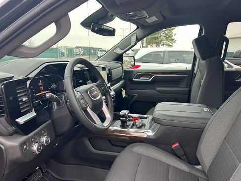 New 2026 GMC Sierra 1500 Elevation image 13