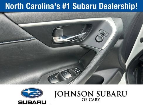 Used 2017 Nissan Altima 2.5 SR FWD image 15