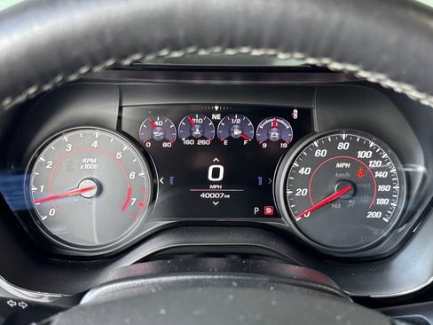 Used 2019 Chevrolet Camaro SS RWD image 23