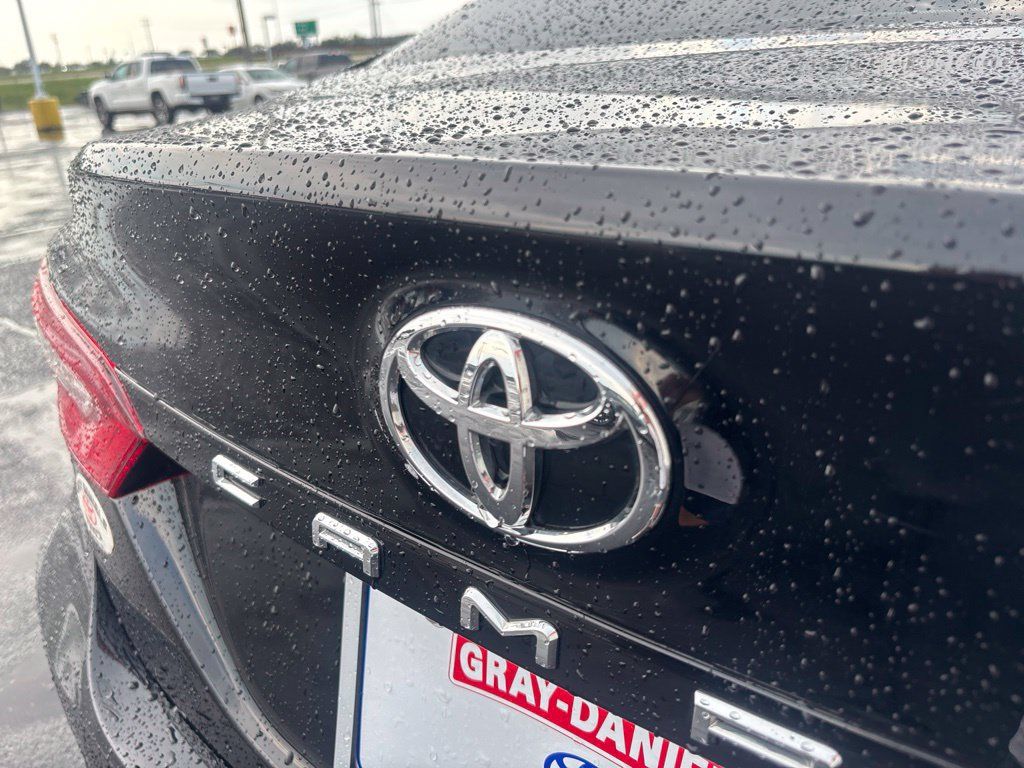 Used 2022 Toyota Camry LE FWD image 30